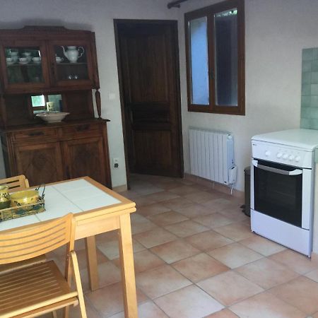 Appartement Dans Un Mas Provencal อิสทร์ ภายนอก รูปภาพ