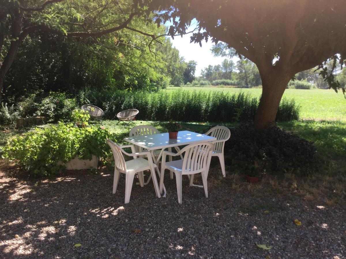 Appartement Dans Un Mas Provencal อิสทร์ ภายนอก รูปภาพ